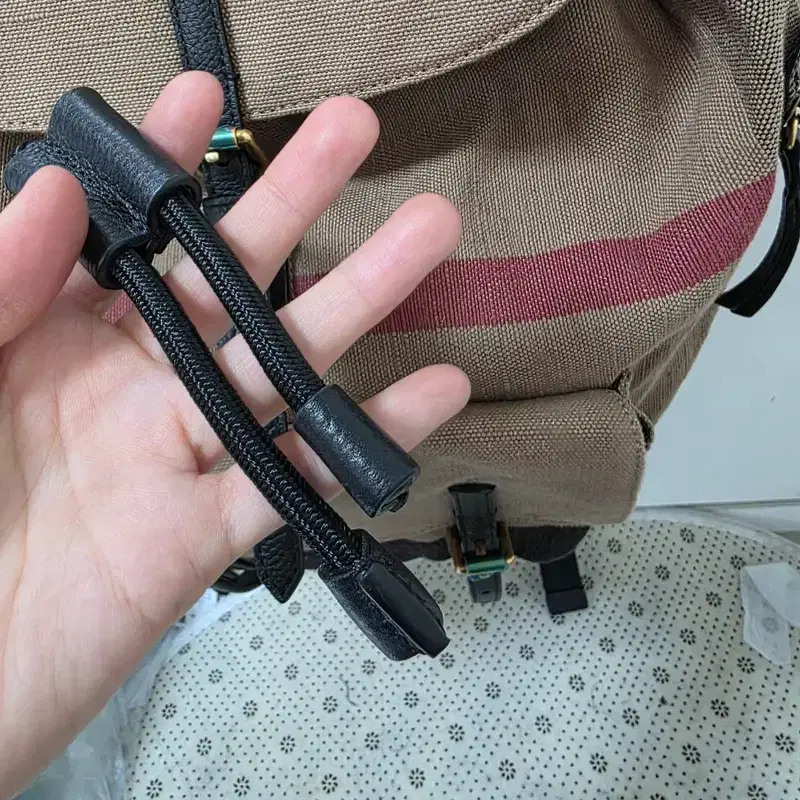 (정품)버버리 체크 브룩데일 백팩 5