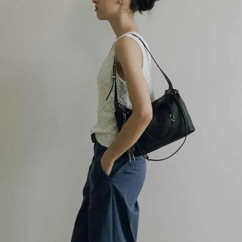 루에브르 Vine Shoulder Medium 바인백 숄더백 4