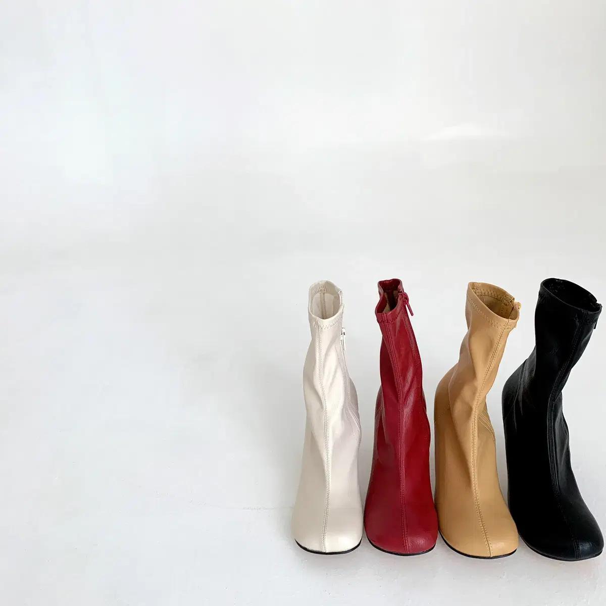 #686 베이지 250-라운트토 8.5cm 앵클부츠-새상품 4