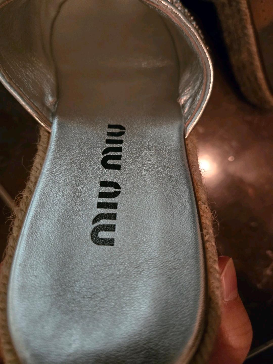 미우미우 MiuMiu 실버 글리터 뮬 35.5 6