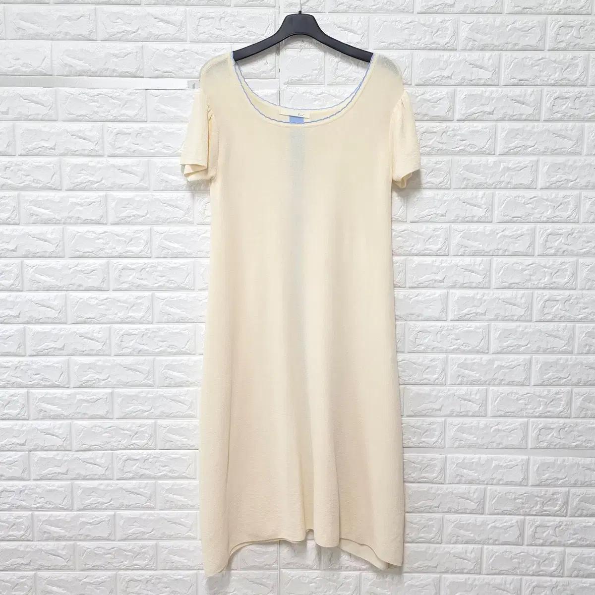 Free 21ss 지컷 아이보리 롱 원피스 E456 2
