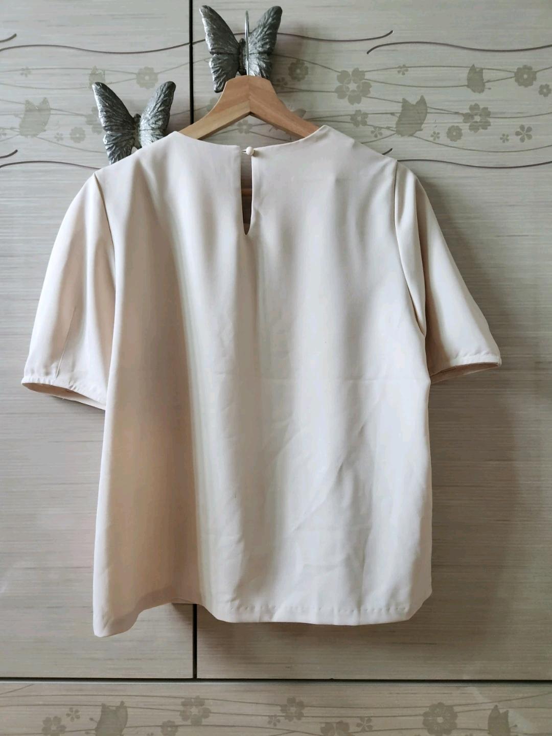 L'ATELIER BOUTIQUE 체인 장식 블라우스 3