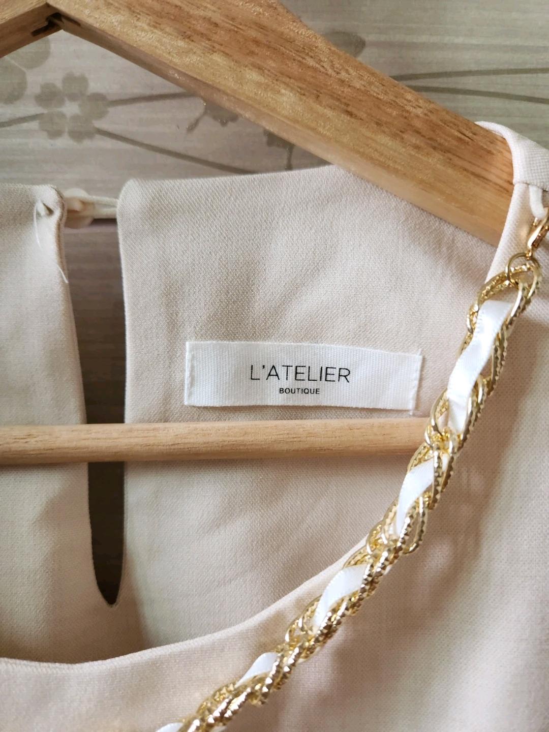 L'ATELIER BOUTIQUE 체인 장식 블라우스 4