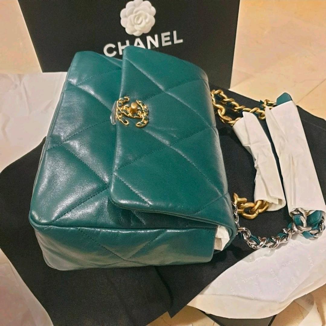 CHANEL 샤넬 19백 램스킨 라지 청록 그린 3