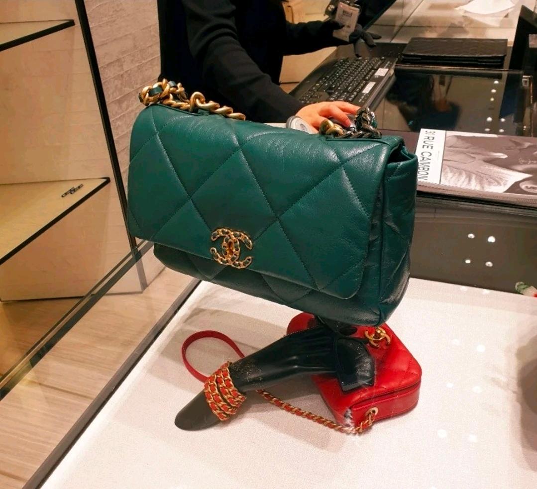 CHANEL 샤넬 19백 램스킨 라지 청록 그린 6