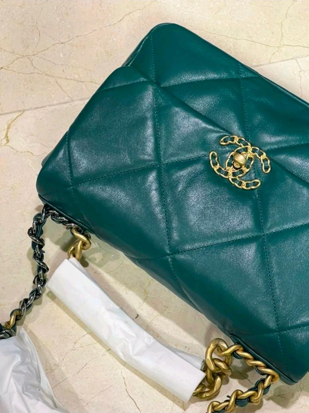 CHANEL 샤넬 19백 램스킨 라지 청록 그린 4