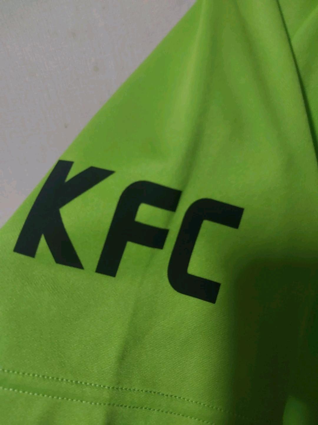 엄브로 반팔티 라임색 KFC M 7
