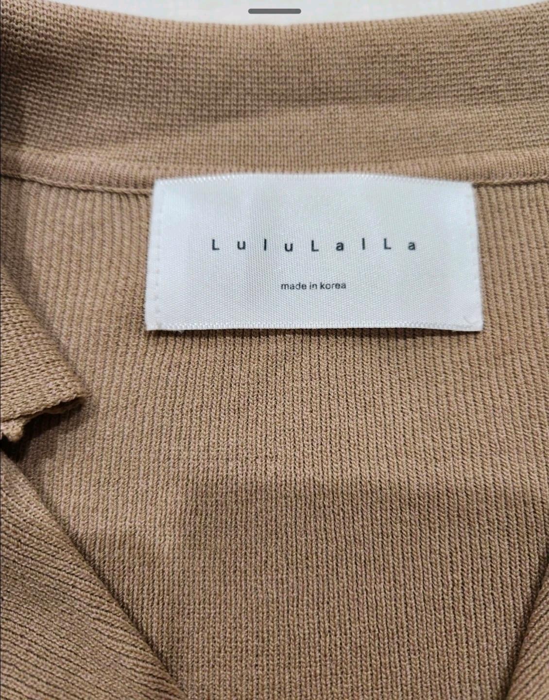 Lulu La La 베이지 더블 버튼 니트 카라 반팔 니트 S사이즈 4