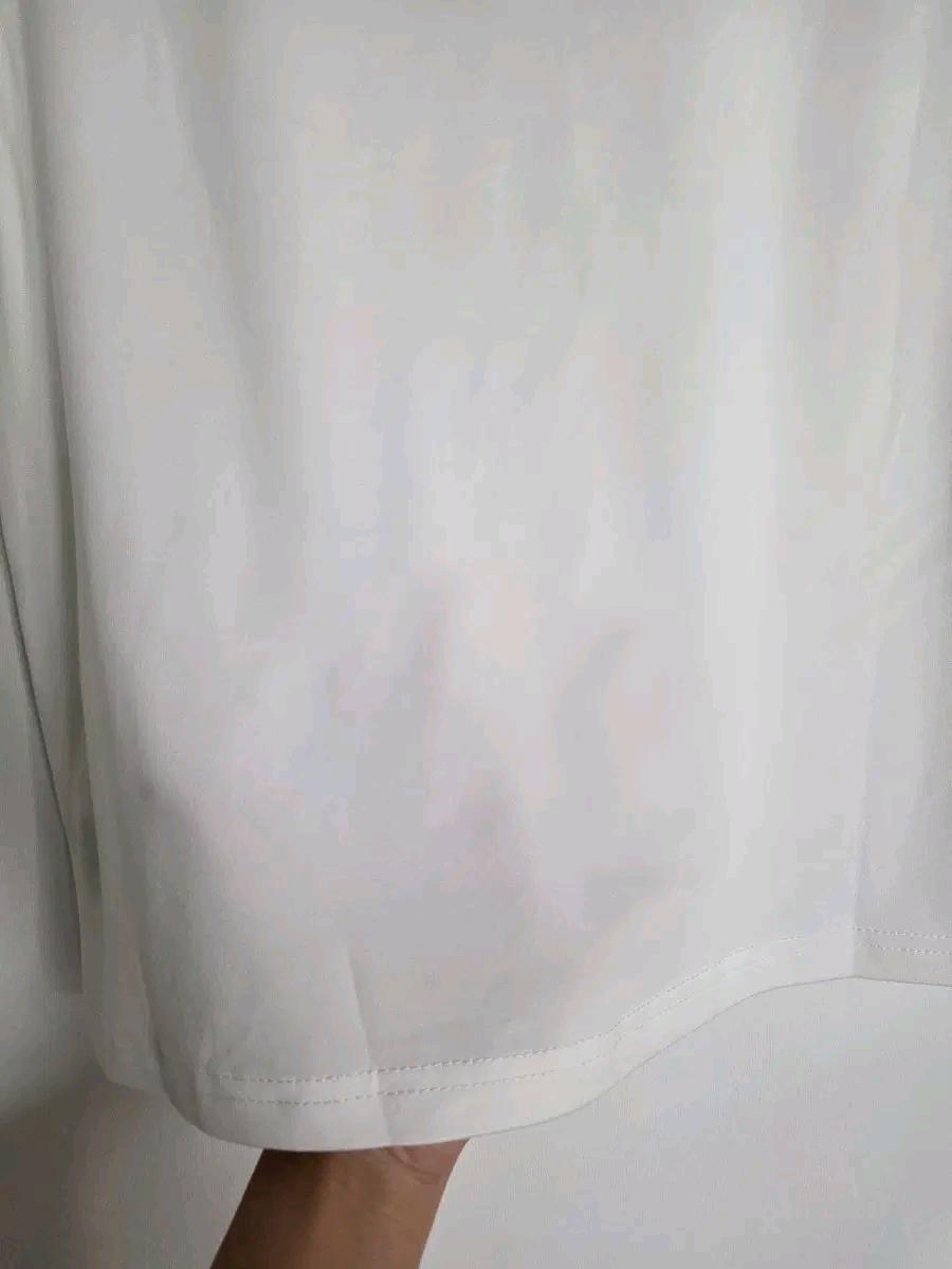 프린팅 흰색 반팔 스판 티셔츠 S사이즈 새제품 4