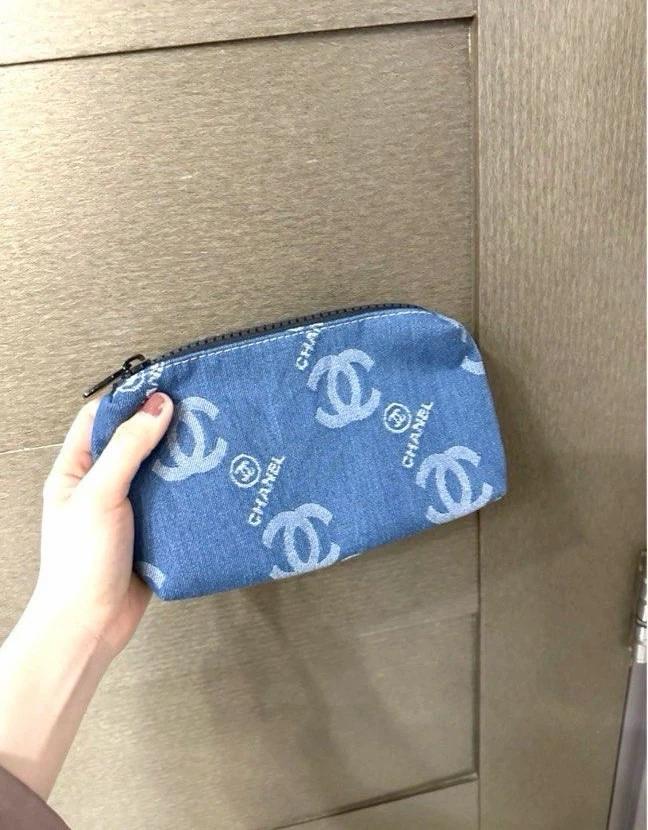샤넬 뷰티 데님 파우치 7