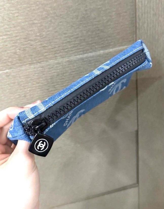 샤넬 뷰티 데님 파우치 10