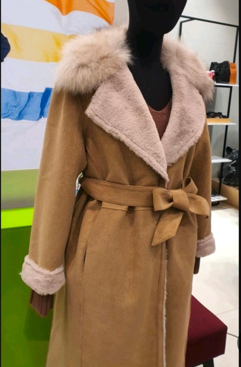 퍼 칼라 베이지 무스탕 롱 코트 3