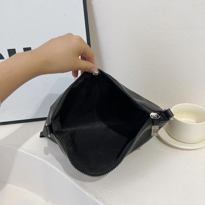 디올 뷰티 블랙 파우치 클러치 11