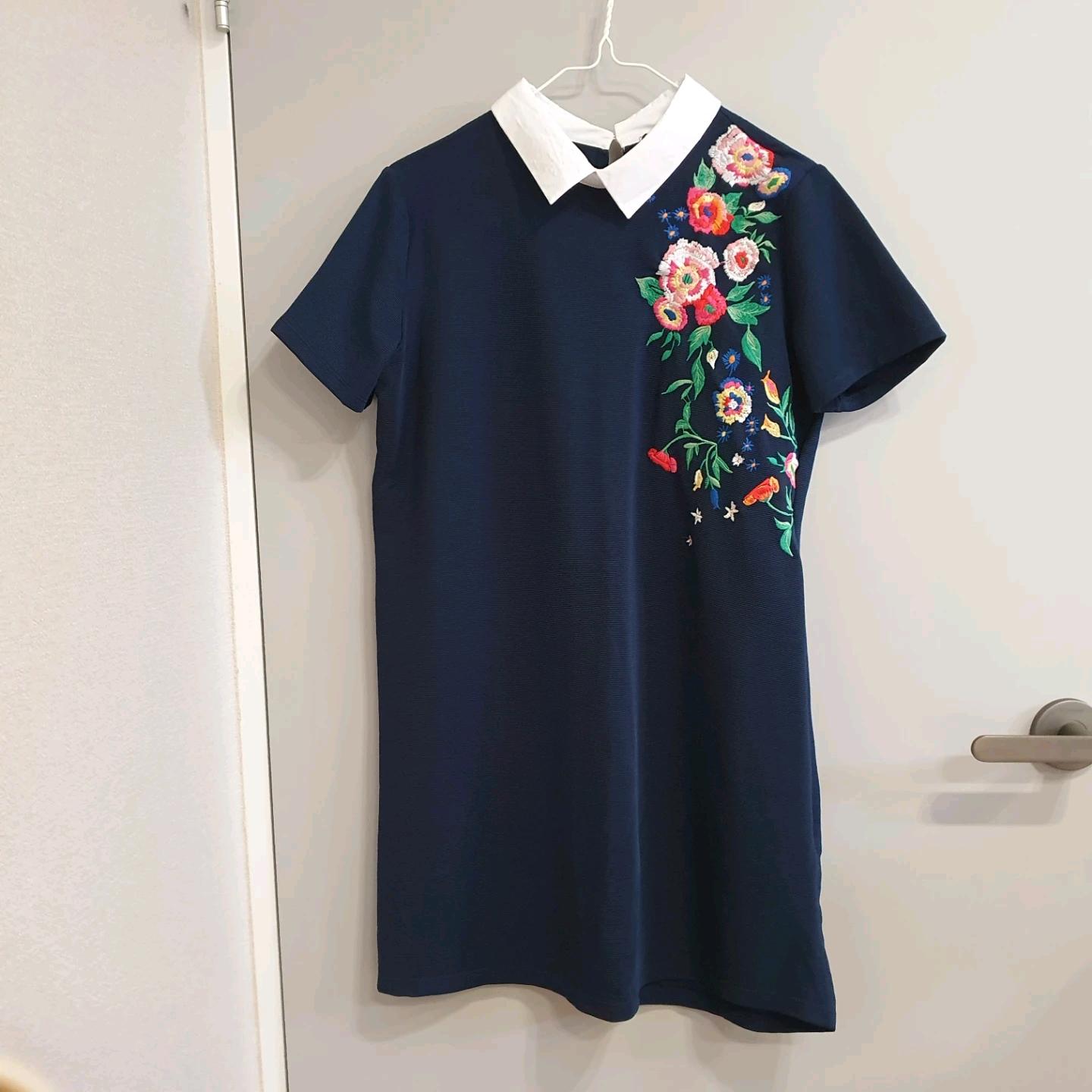 미사용) ZARA TRAFALUC 네이비 자수 원피스 M 2
