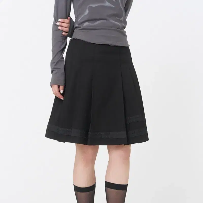 미세키서울 Trimmed midi skirt BLACK 3