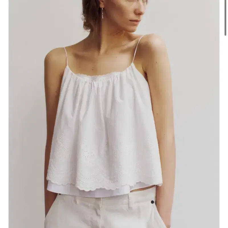 킨더살몬 Lace Top White 레이스 블라우스 2