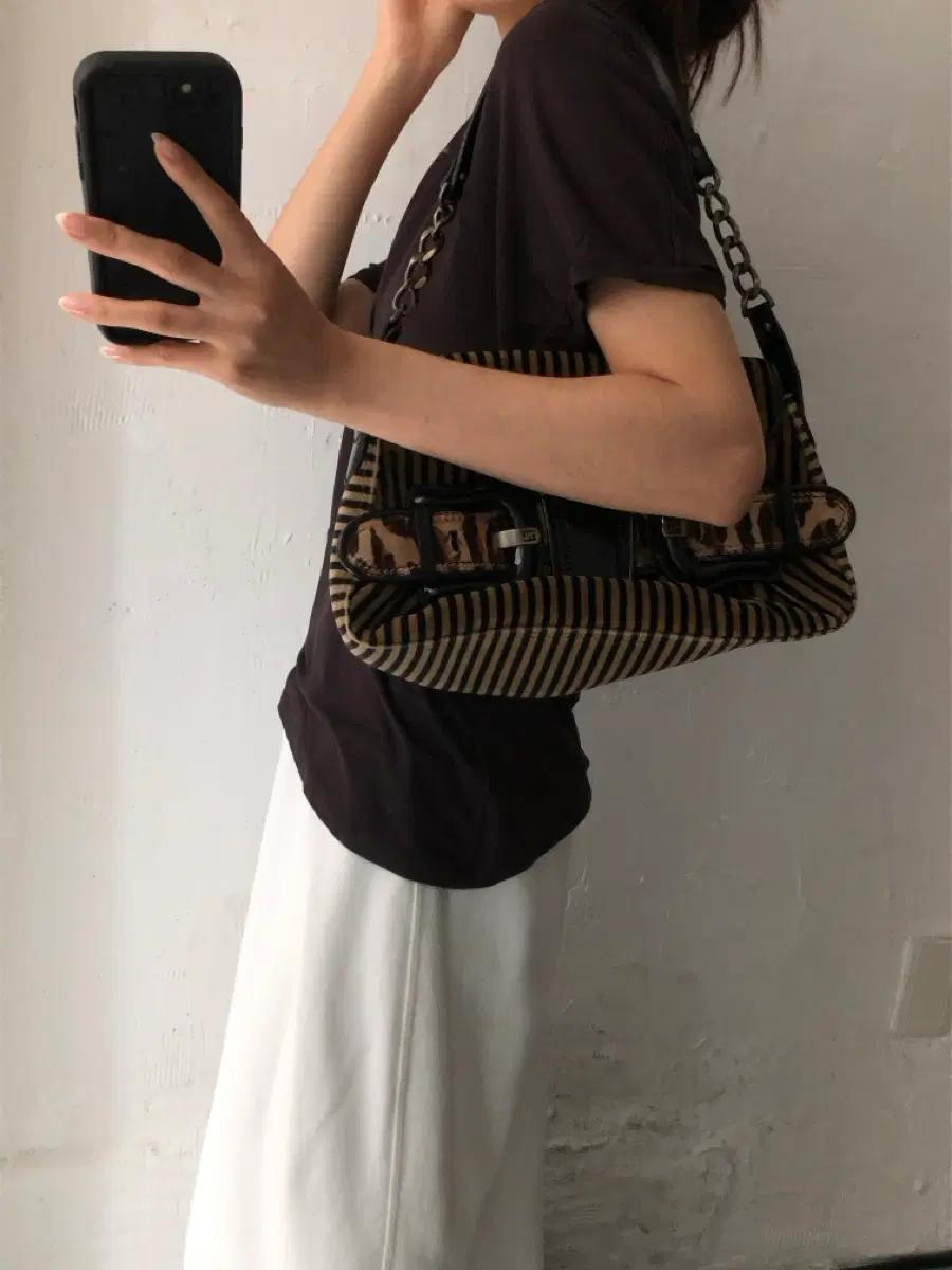 FENDI 펜디 90s 레오파드 비스 체인 숄더백 3