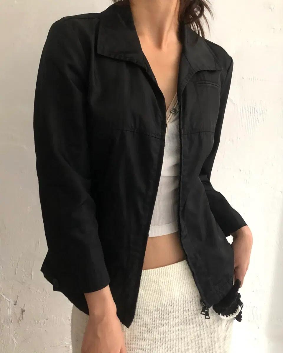 Prada 프라다 블랙 카라 나일론 숏 자켓 3