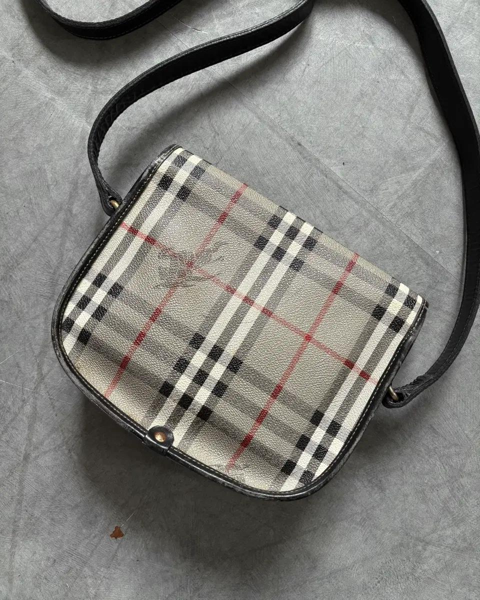 Burberry 버버리 그레이 노바체크 가죽 크로스백 5