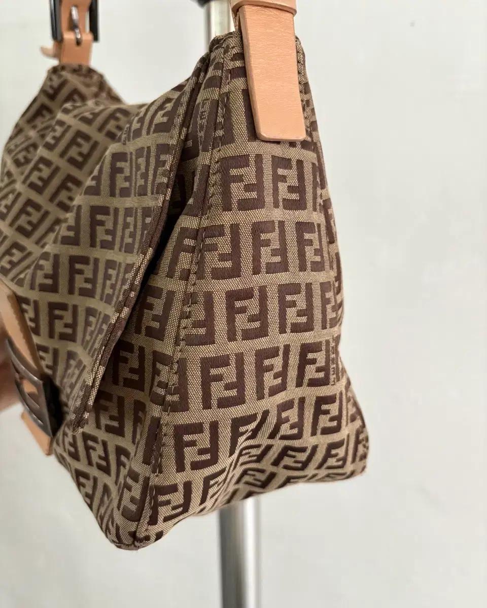 Fendi 펜디 주카 맘마 바게트 백 4