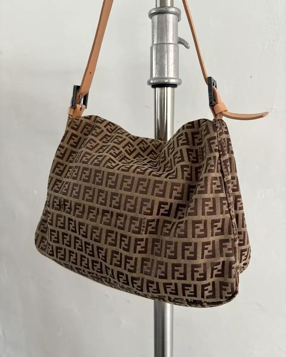 Fendi 펜디 주카 맘마 바게트 백 6