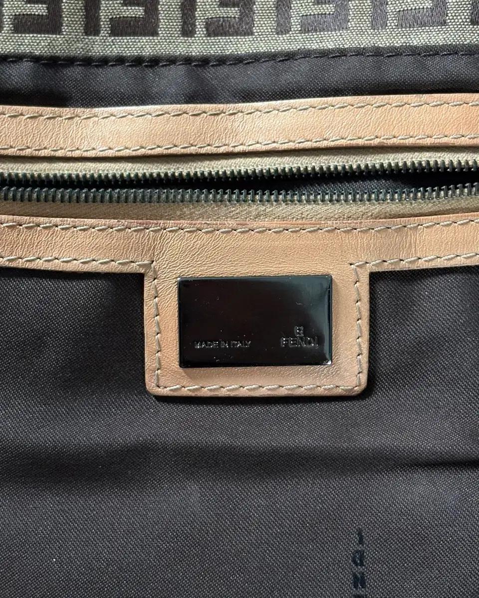 Fendi 펜디 주카 맘마 바게트 백 9