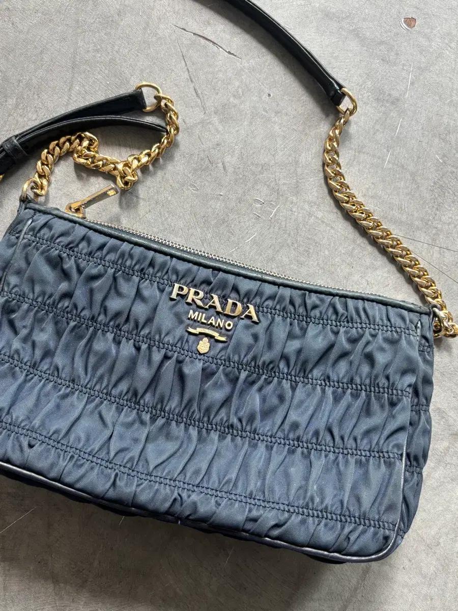 PRADA 프라다 네이비 나일론 테수토 고프레 숄더백 5