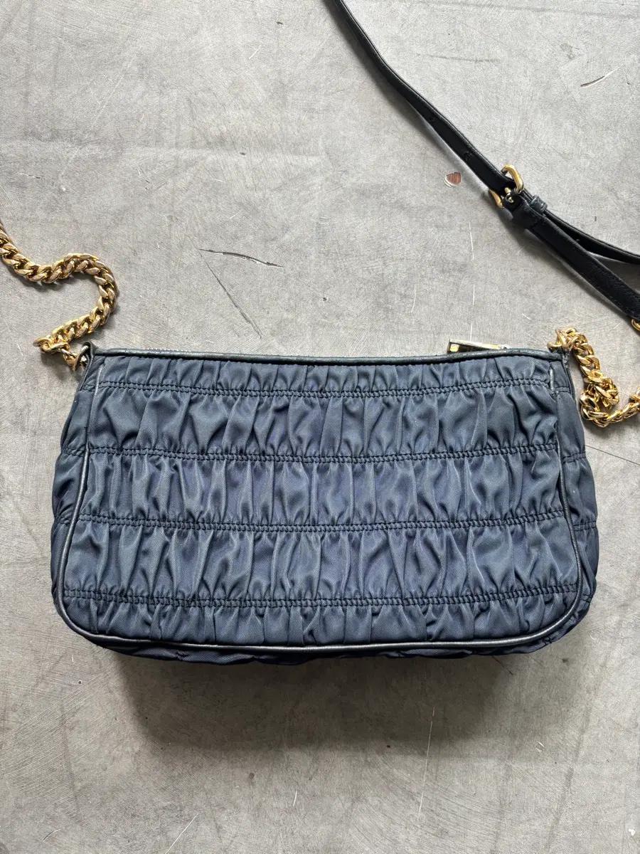 PRADA 프라다 네이비 나일론 테수토 고프레 숄더백 8