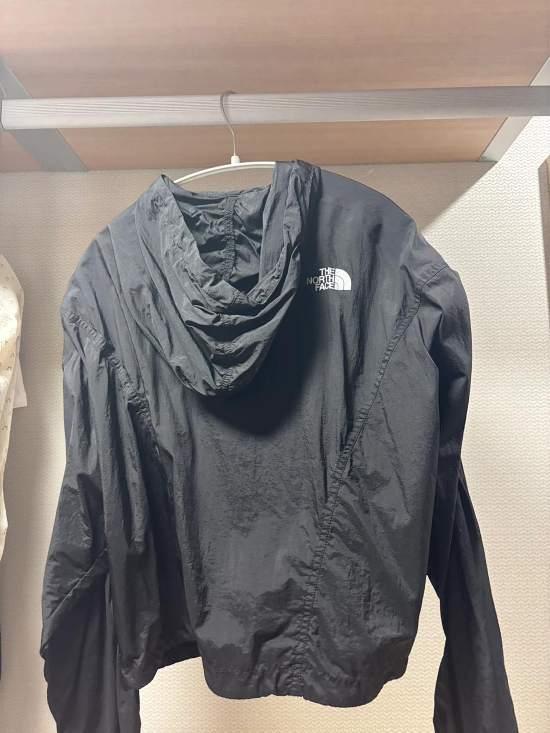 노스페이스 여성 바람막이 자켓 2