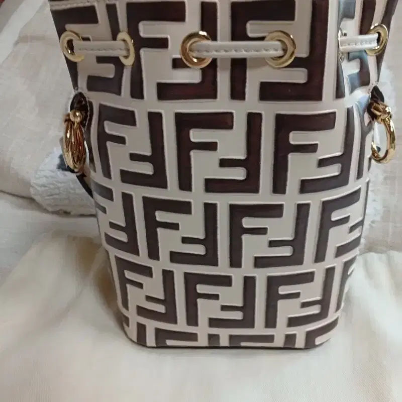 펜디 FF 버킷백 펜디 몬트레조 Fendi 정품 7