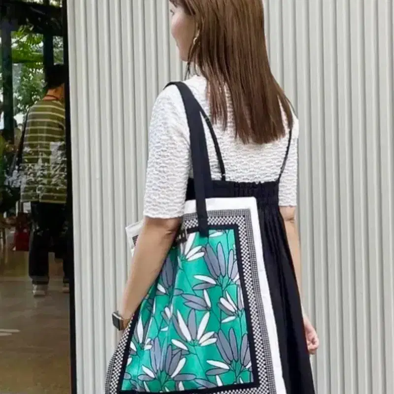마르니 마켓 캔버스 숄더백 3