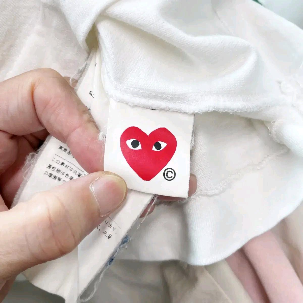 꼼데가르송 정품 여성 블랙하트와펜 L 6
