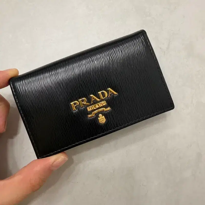 프라다 비텔로무브 사피아노 카드지갑 블랙 2
