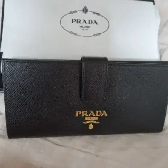 새상품 프라다 얇은 장지갑 2