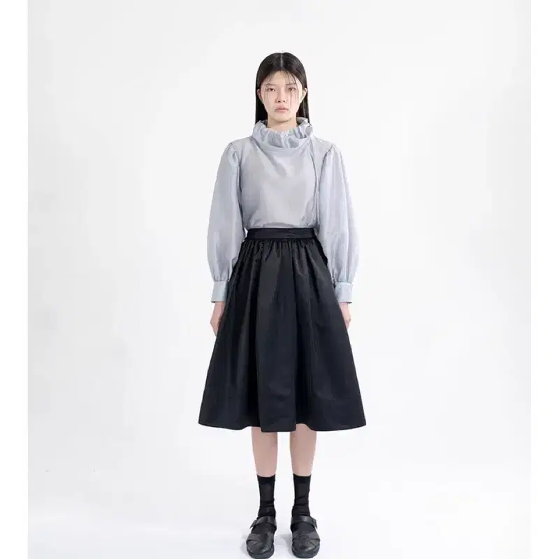 유노이아 오프넥 차밍 블라우스 블루 4