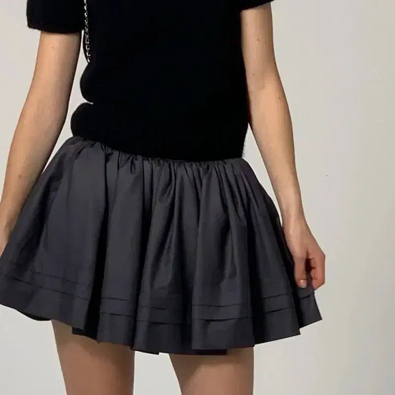 더바넷 Grey pleated tiered mini skirt [M] 2