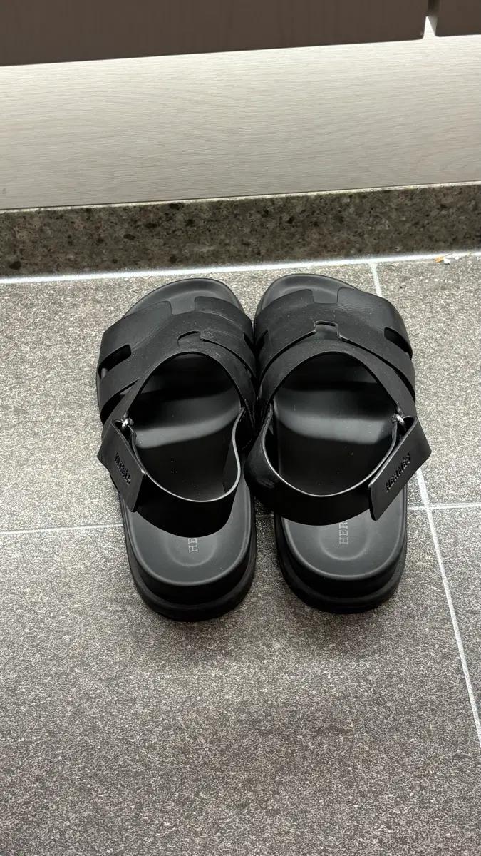 에르메스 지니어스 남성 샌들 42.5 6