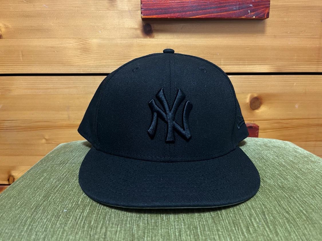 뉴에라 MLB 뉴욕 양키스 베이직 피티드캡 블랙(새상품컨디션) 2