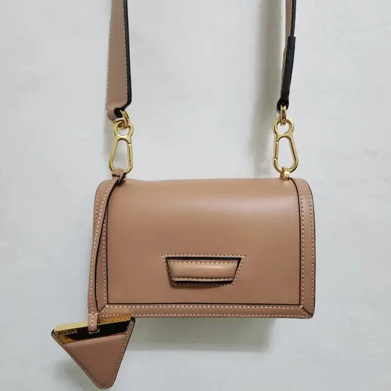 [LOEWE 로에베] 숄더백 가방 2