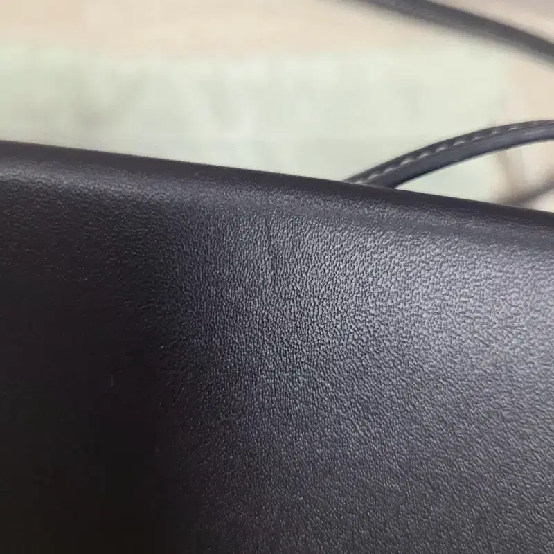 로에베 힐 파우치 스몰 8