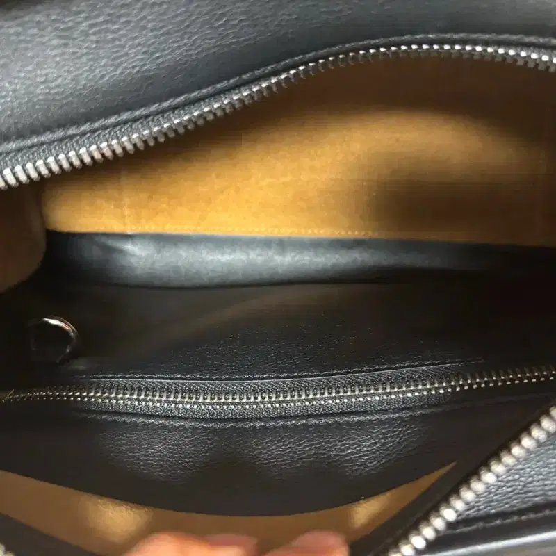 로에베 아마조나 28 블랙 토드백 9