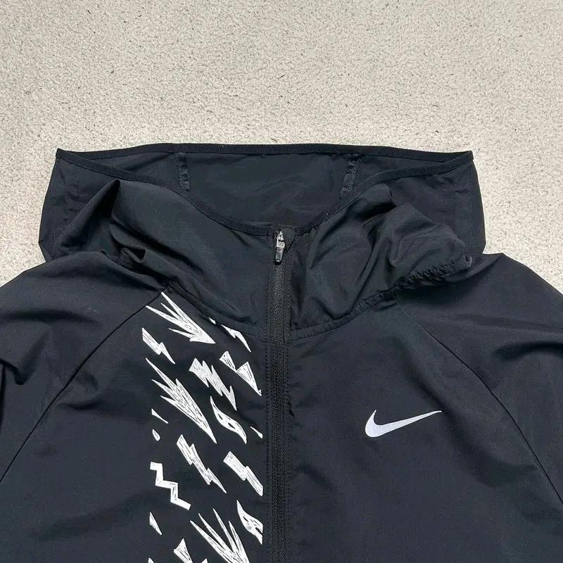 NIKE GX Essential Flash 러닝 자켓 M 4