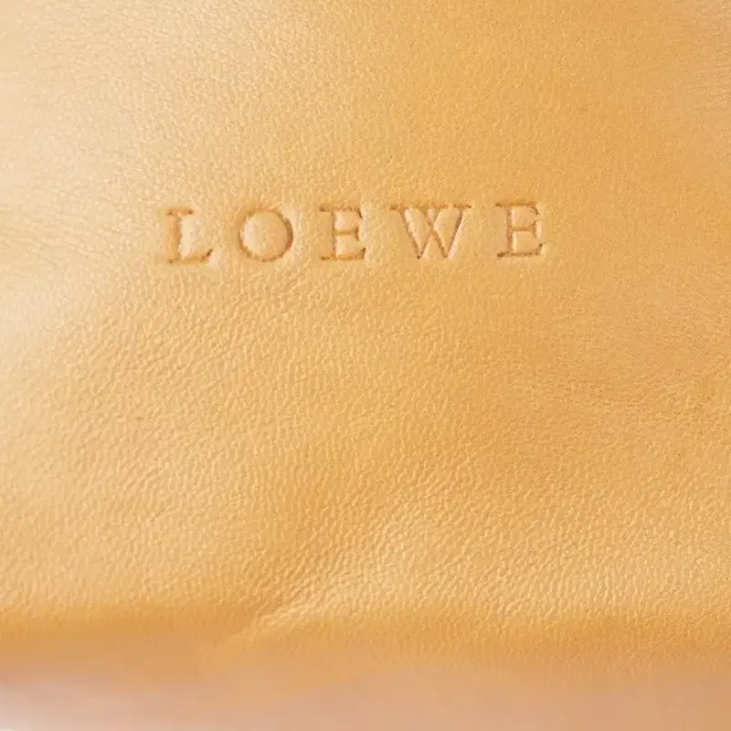 LOEWE 나파가죽 버킷백 3