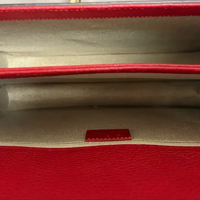 구찌 인터로킹 백 미듐 레드 7