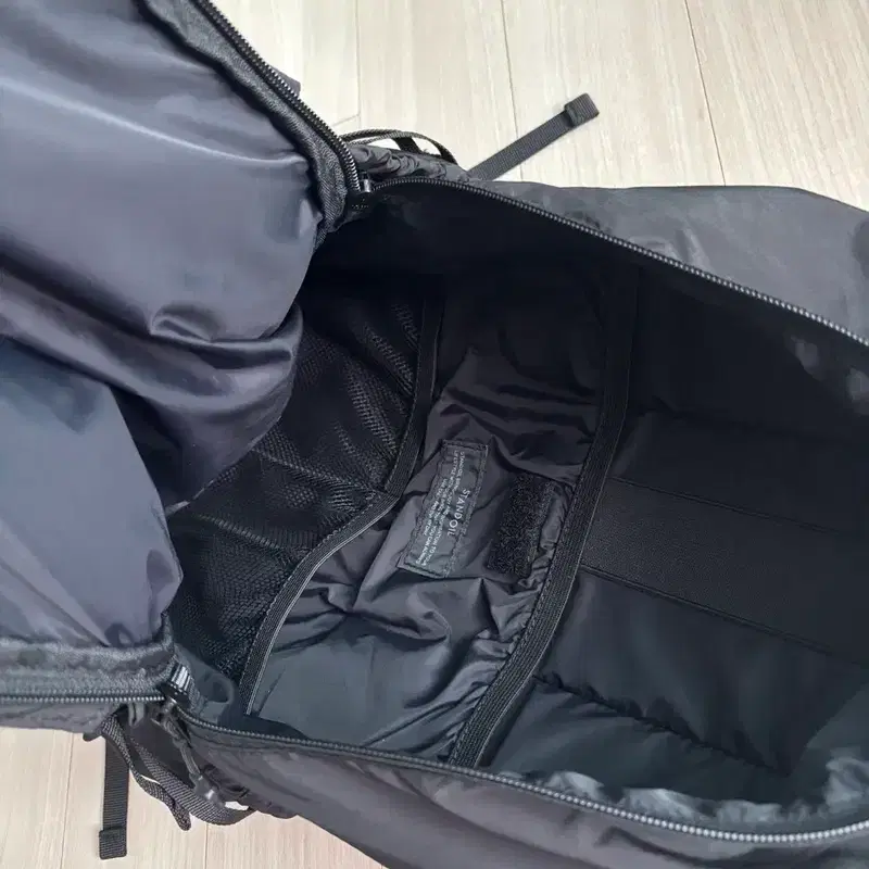 스탠드오일 Plico Backpack 플리코 백팩 / 블랙 5