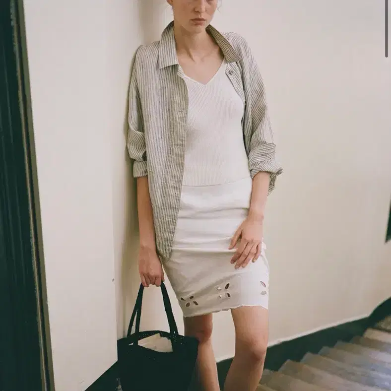 낫띵리튼 lia cutout skirt 3