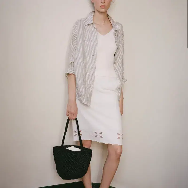 낫띵리튼 lia cutout skirt 2