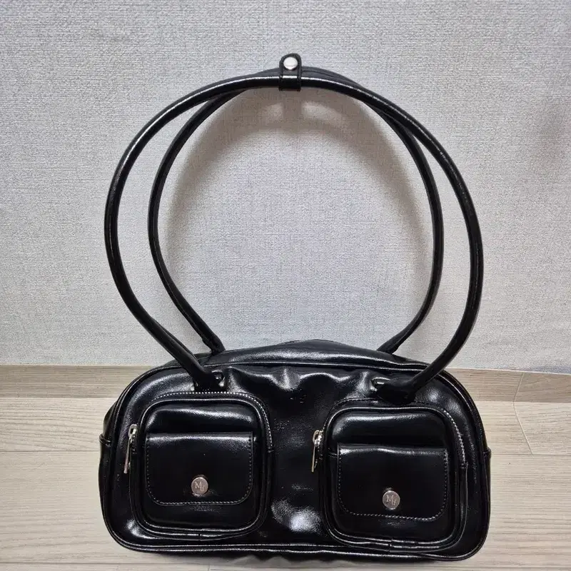무르 포이백 블랙 5
