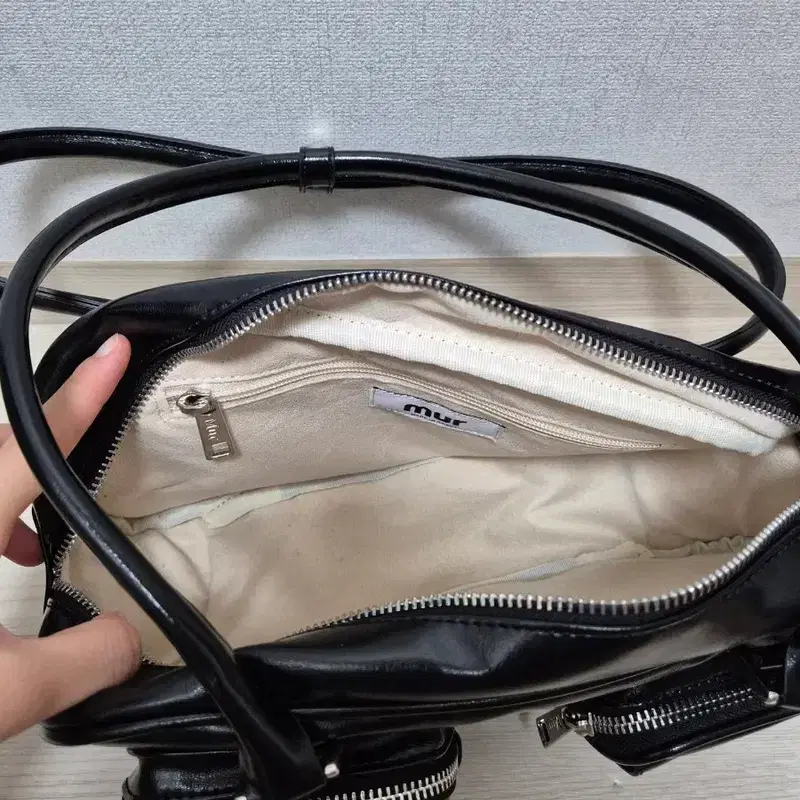 무르 포이백 블랙 7