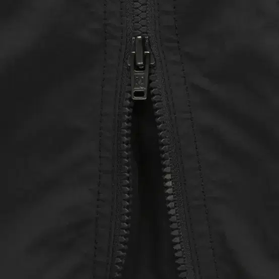 마뗑킴 더블 지퍼 포인트 밴딩 미니 스커트 차콜 4